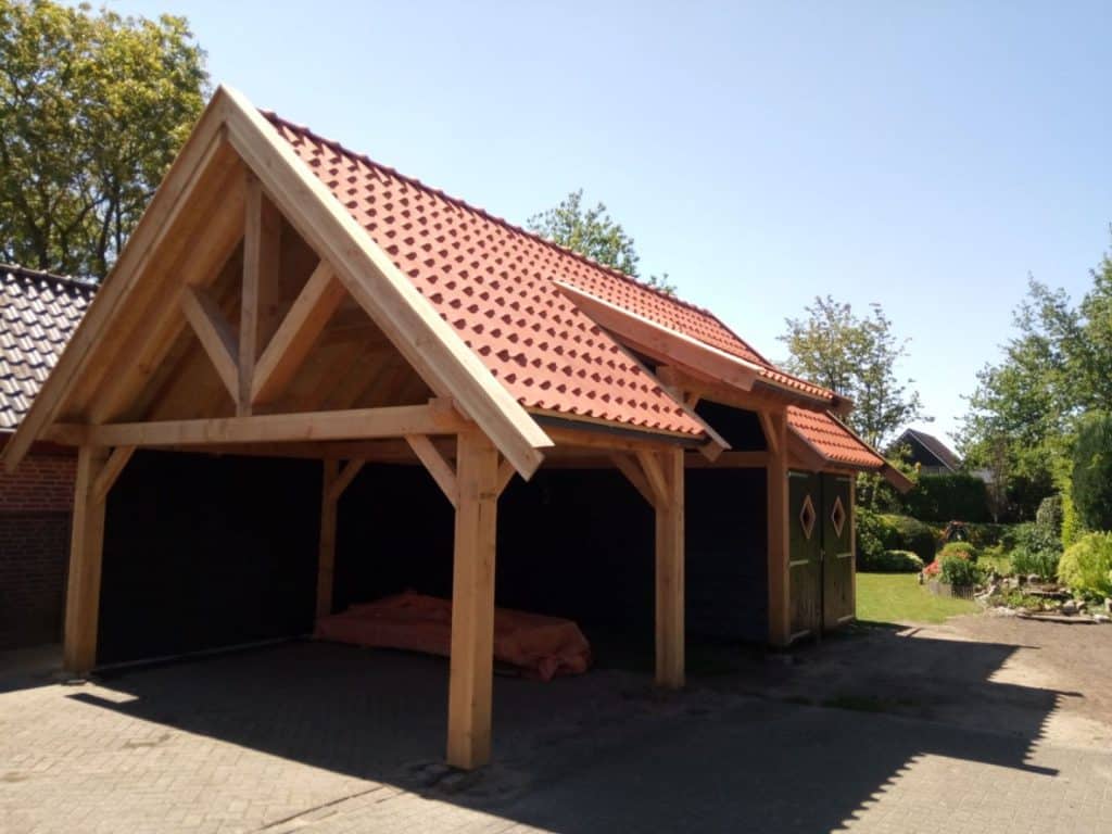 Garage met carport